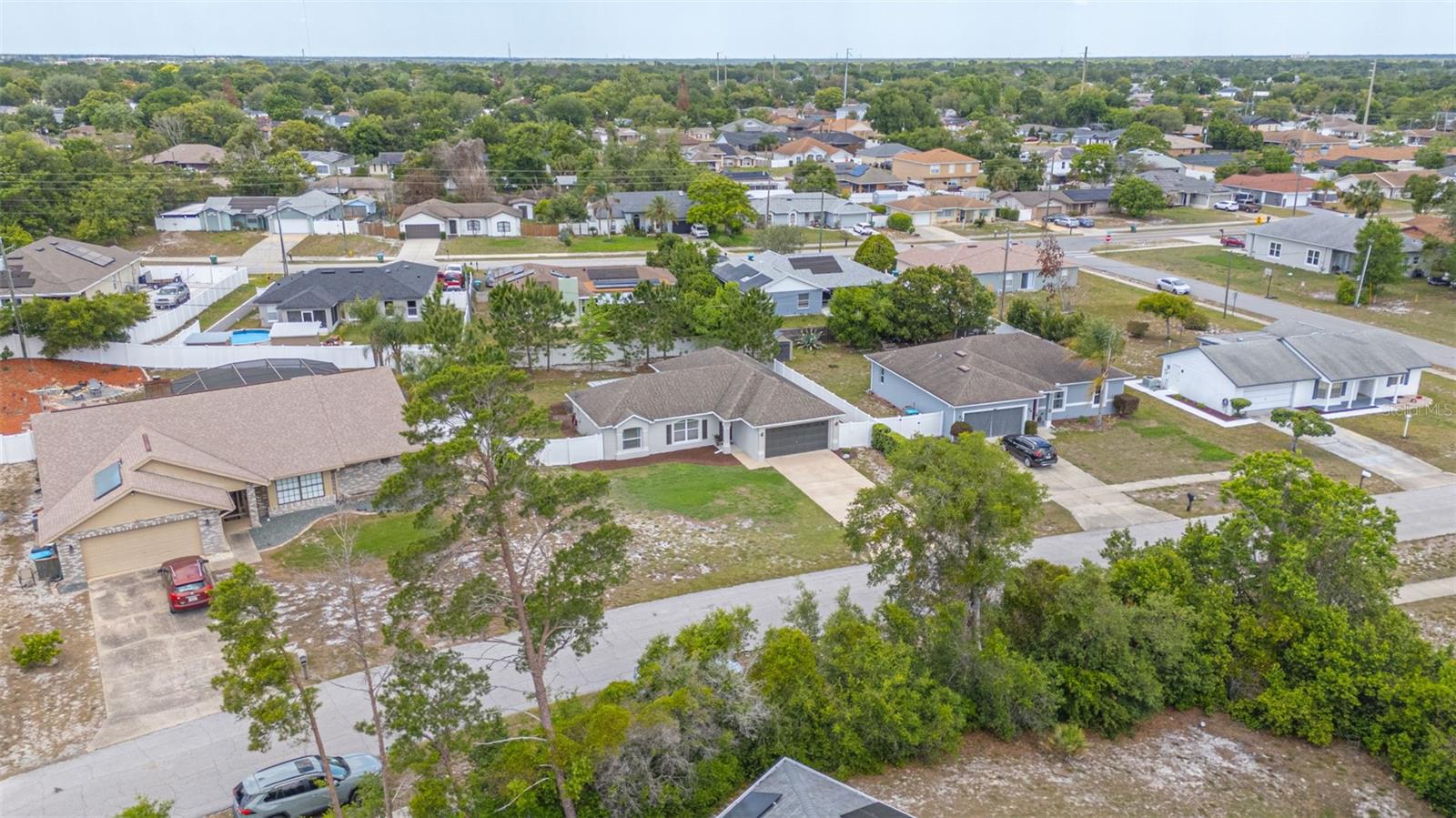 DELTONA LAKES UNIT 07 - Residential