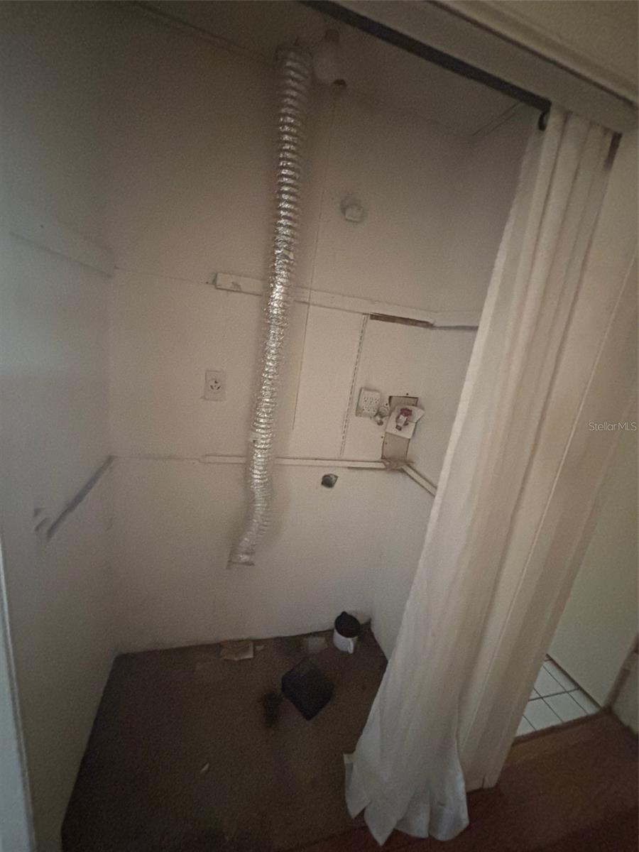 DIXIELAND REV - Residential Income