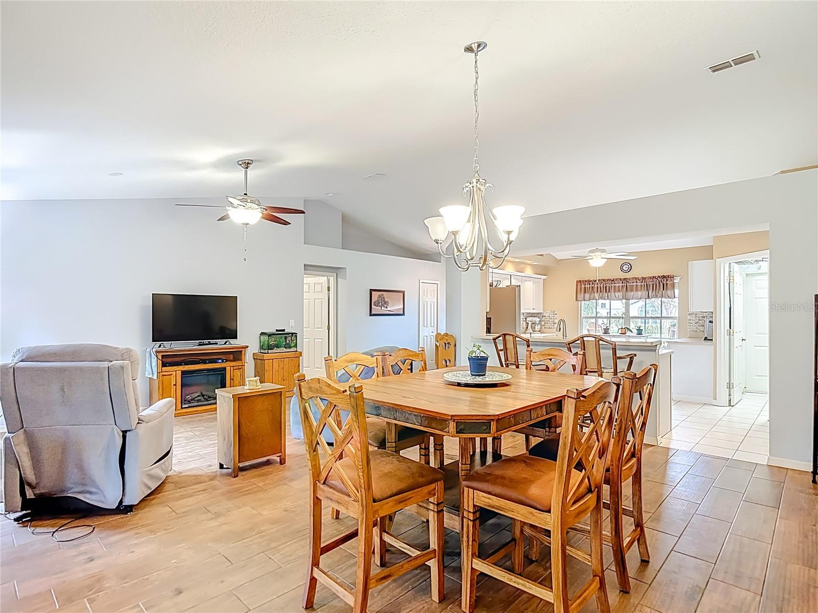 TIMBER GREENS PH 05 - Residential