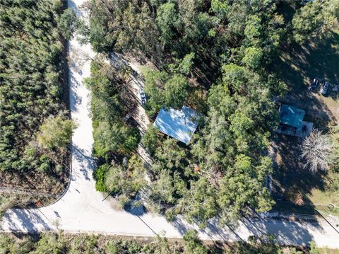 A home in FORT WHITE