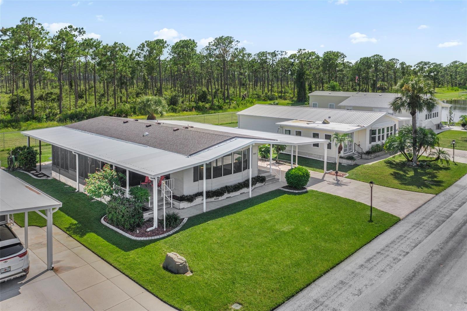 LA CASA MHP CO-OP - Residential