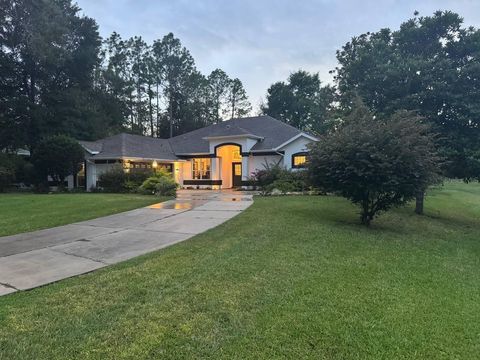Photo of 9809 SW 195th Circle, Dunnellon, FL 34432 (MLS # O6353622)