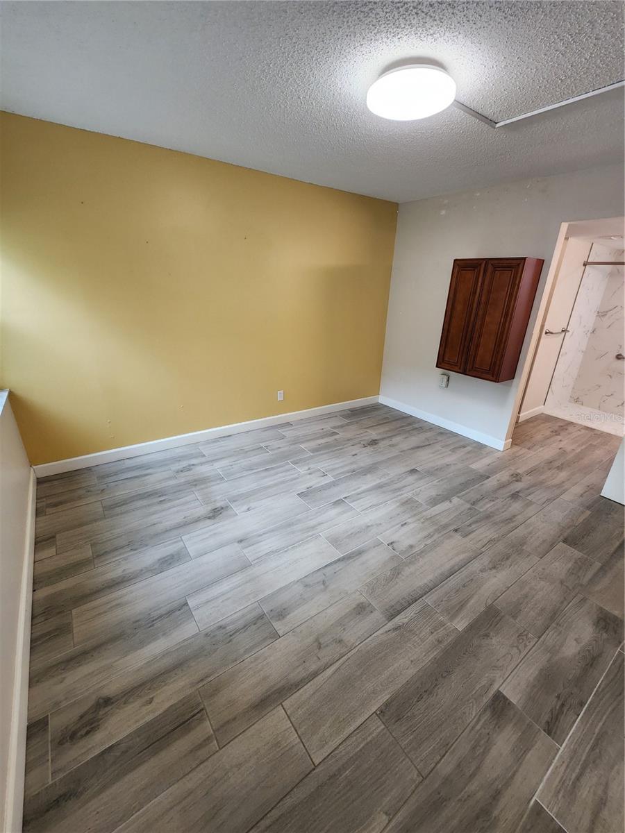 LAKEVIEW OF LARGO - Residential