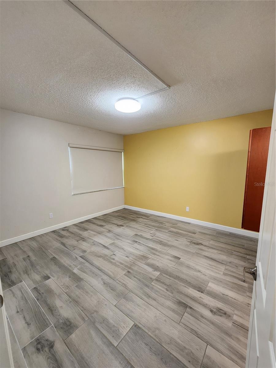 LAKEVIEW OF LARGO - Residential