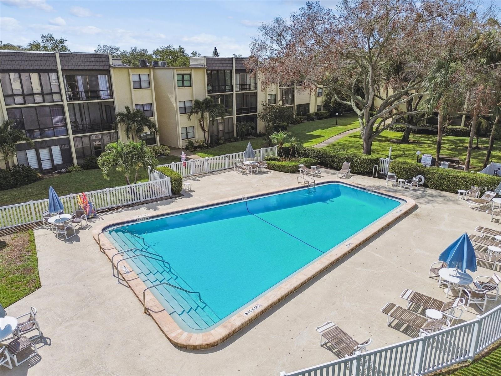 LAKEVIEW OF LARGO - Residential