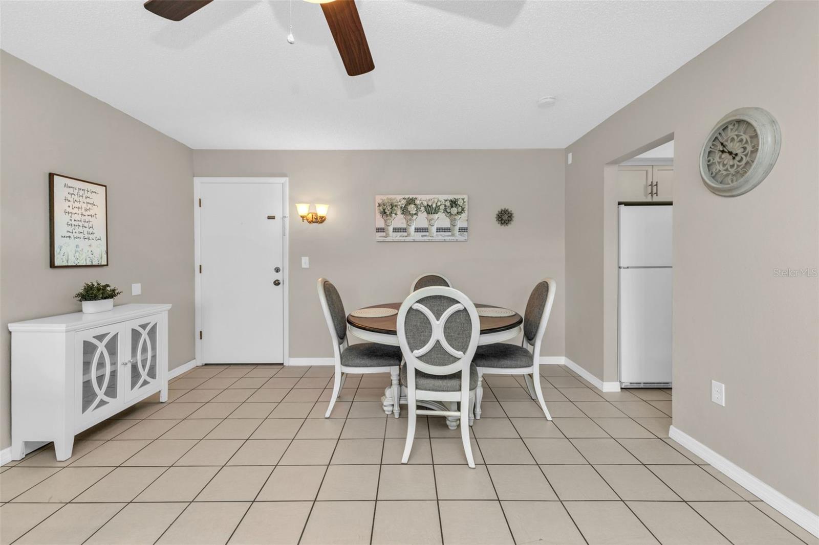 CHELSEA HOUSE - Residential