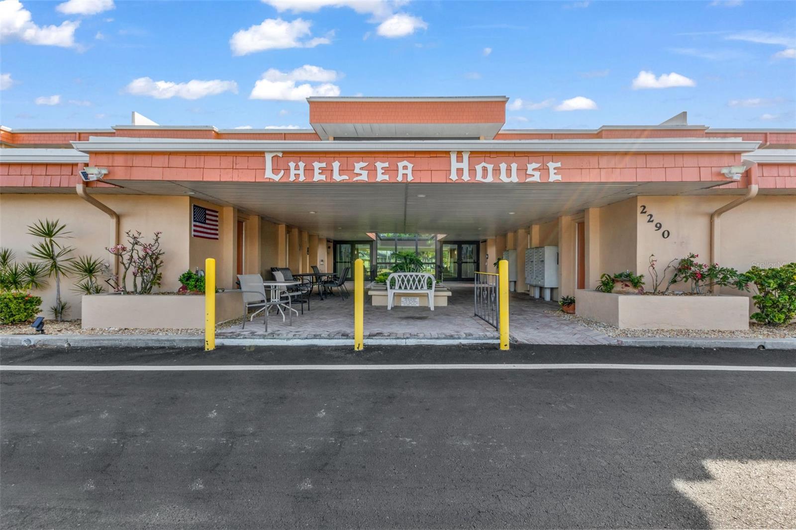 2290 AARON STREET 213