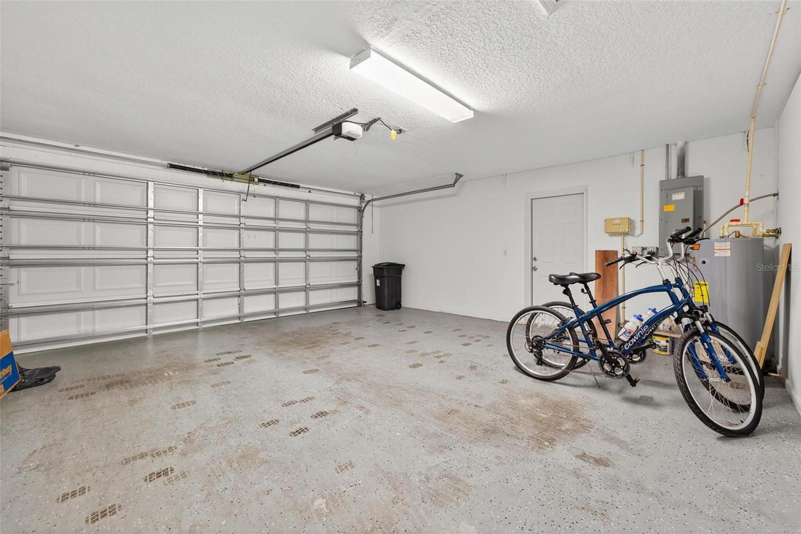 OCALA PALMS UN I - Residential Lease