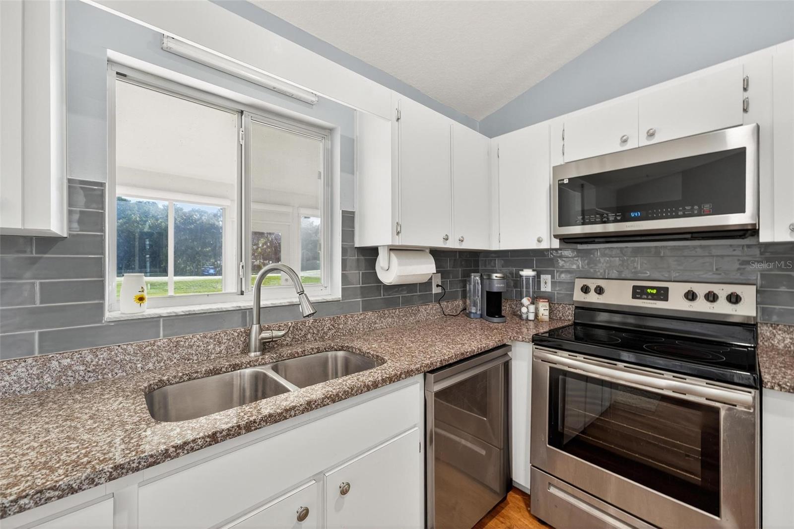 OCALA PALMS UN I - Residential Lease