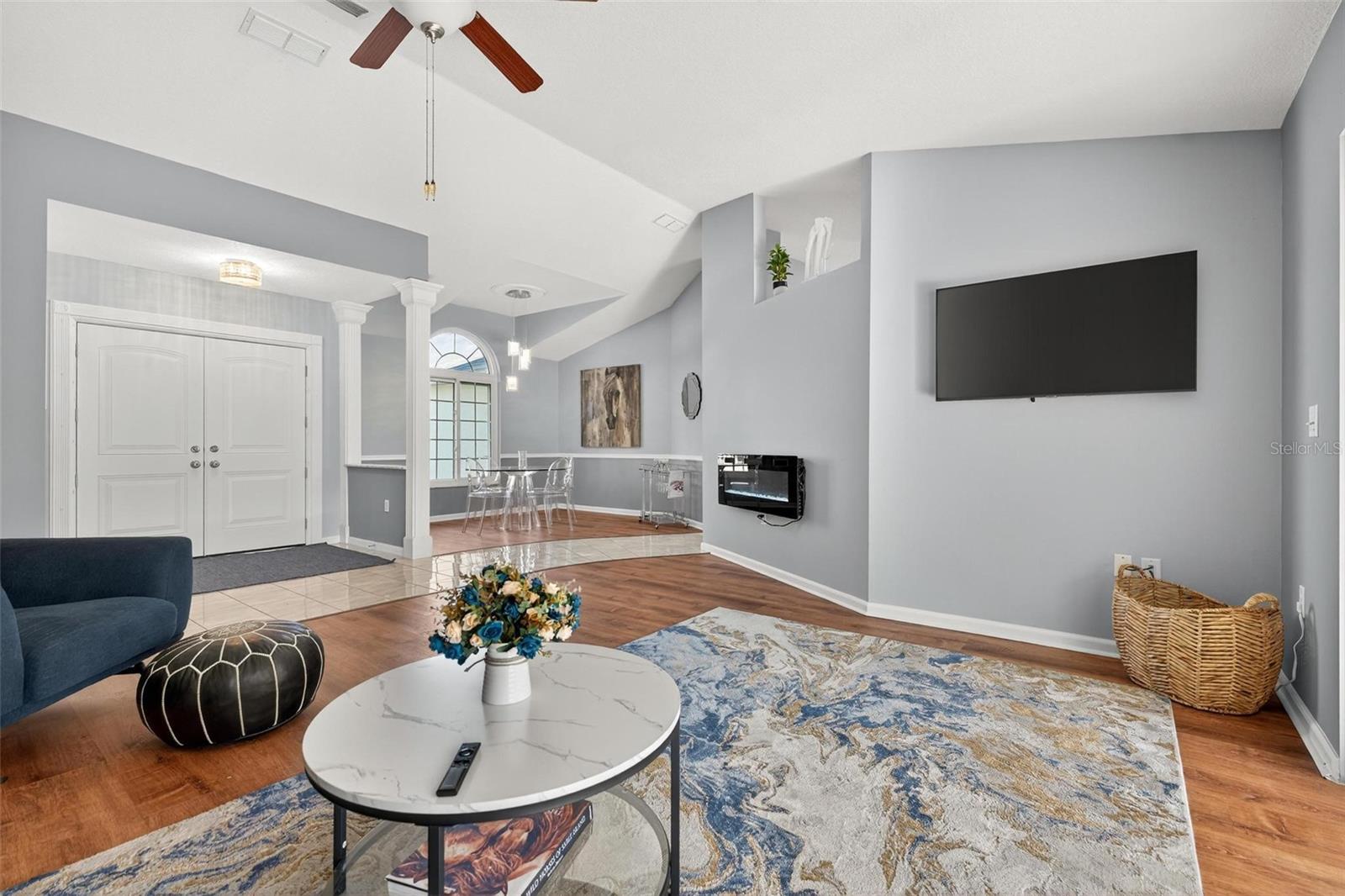 OCALA PALMS UN I - Residential Lease