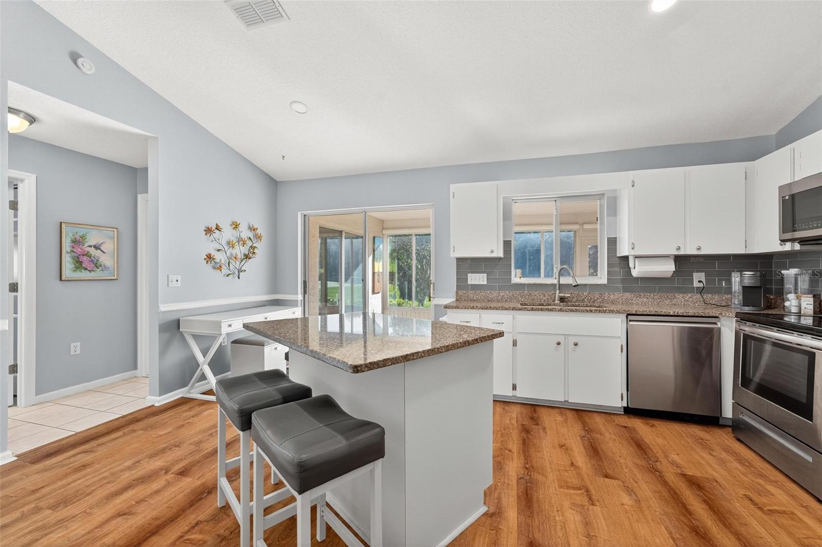 OCALA PALMS UN I - Residential Lease