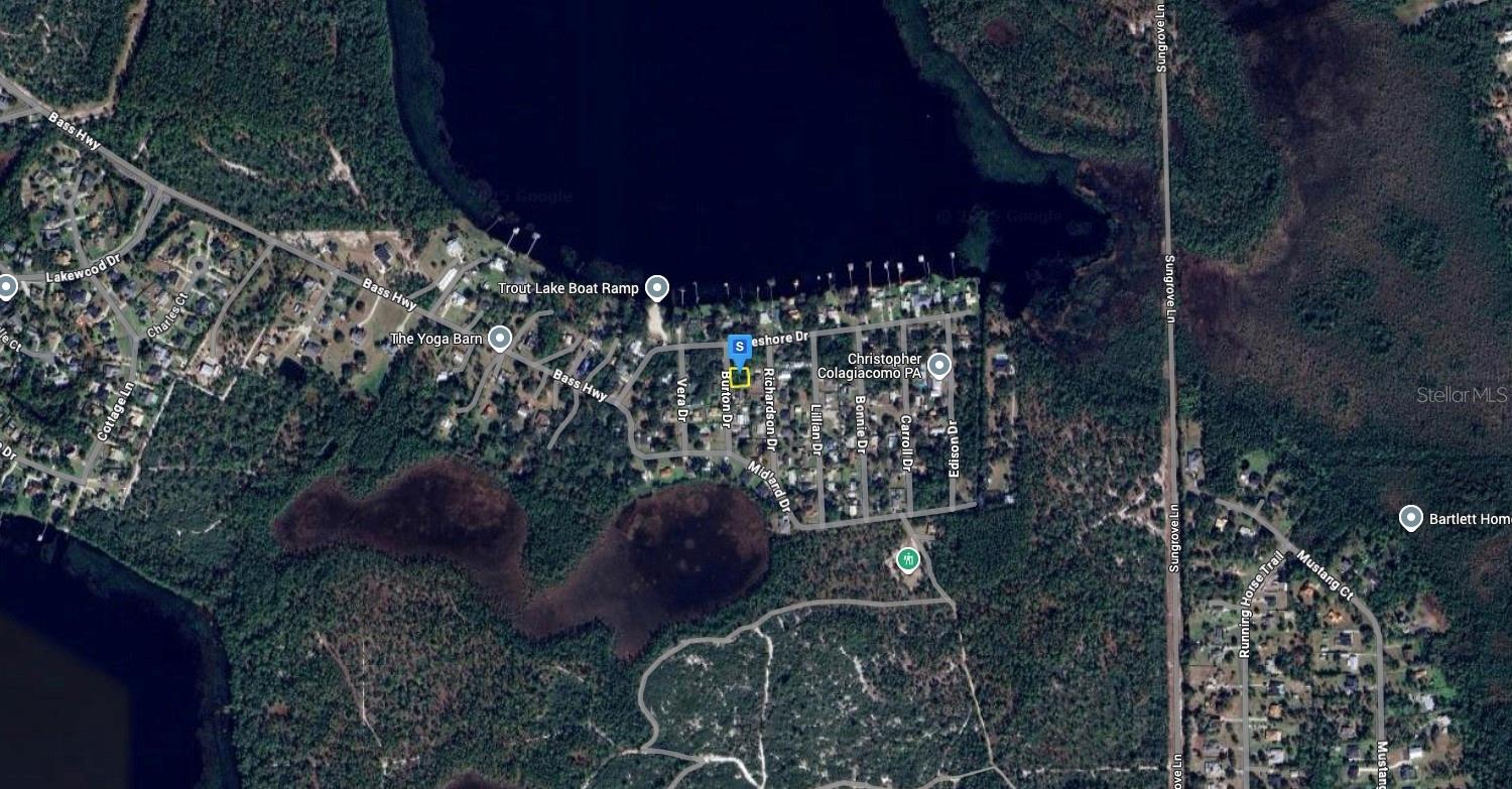 OAKWOOD SHORES - Land