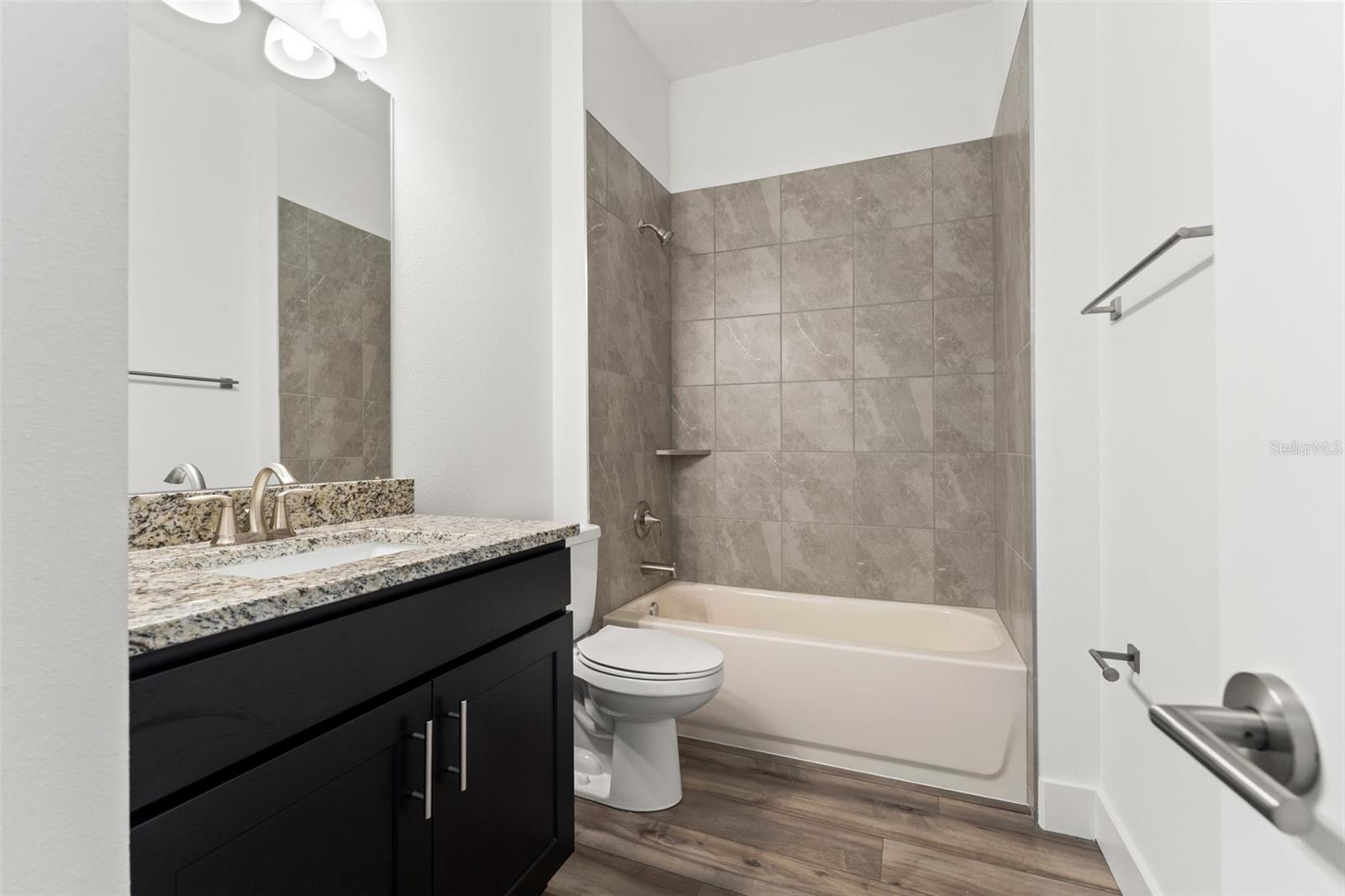 ROYAL HIGHLANDS UNIT 7 - Residential