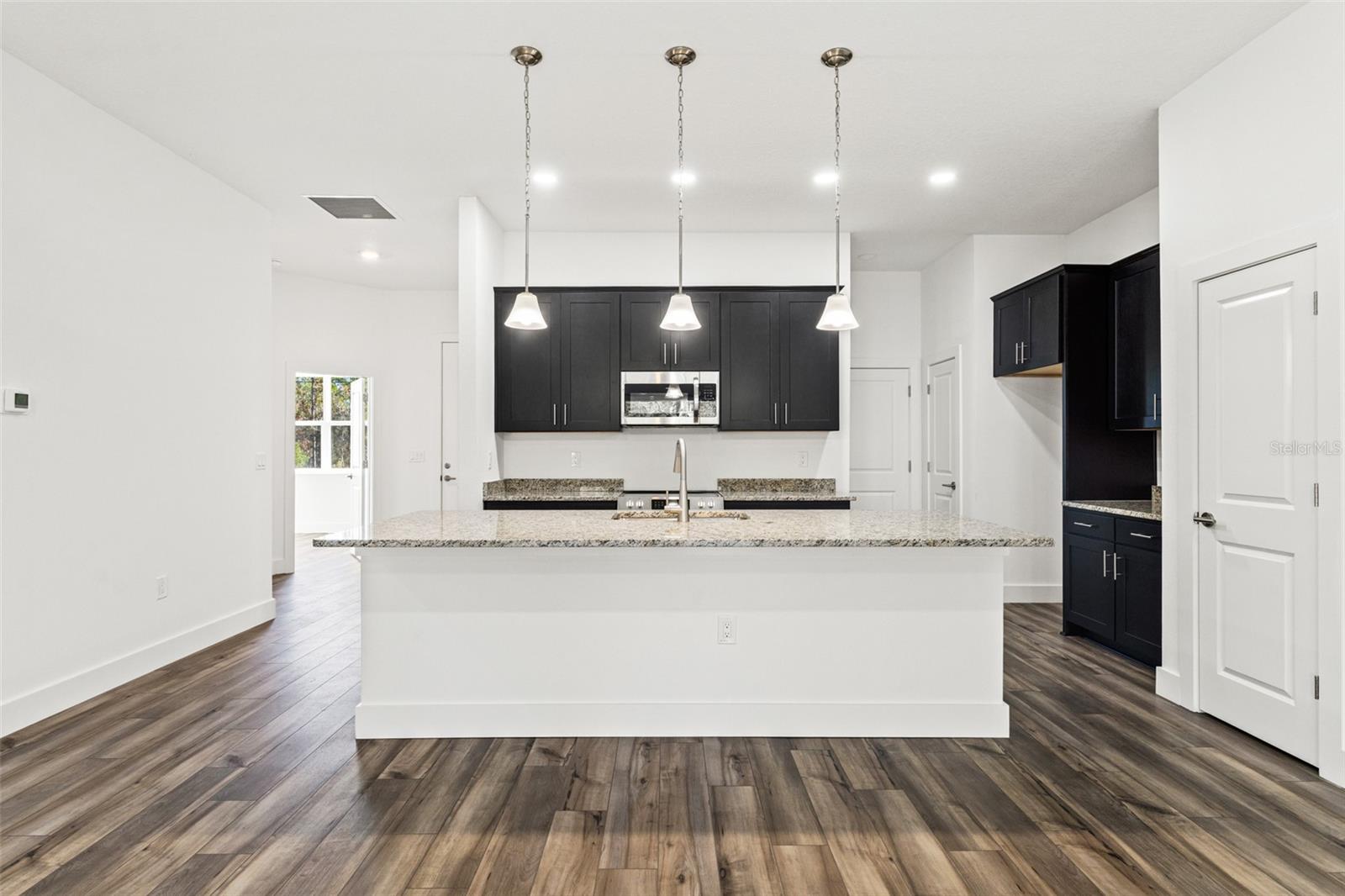 ROYAL HIGHLANDS UNIT 7 - Residential