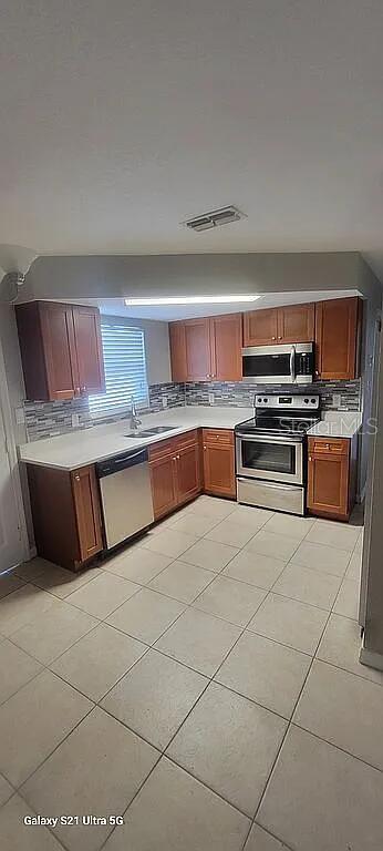 THE LAKES - Residential