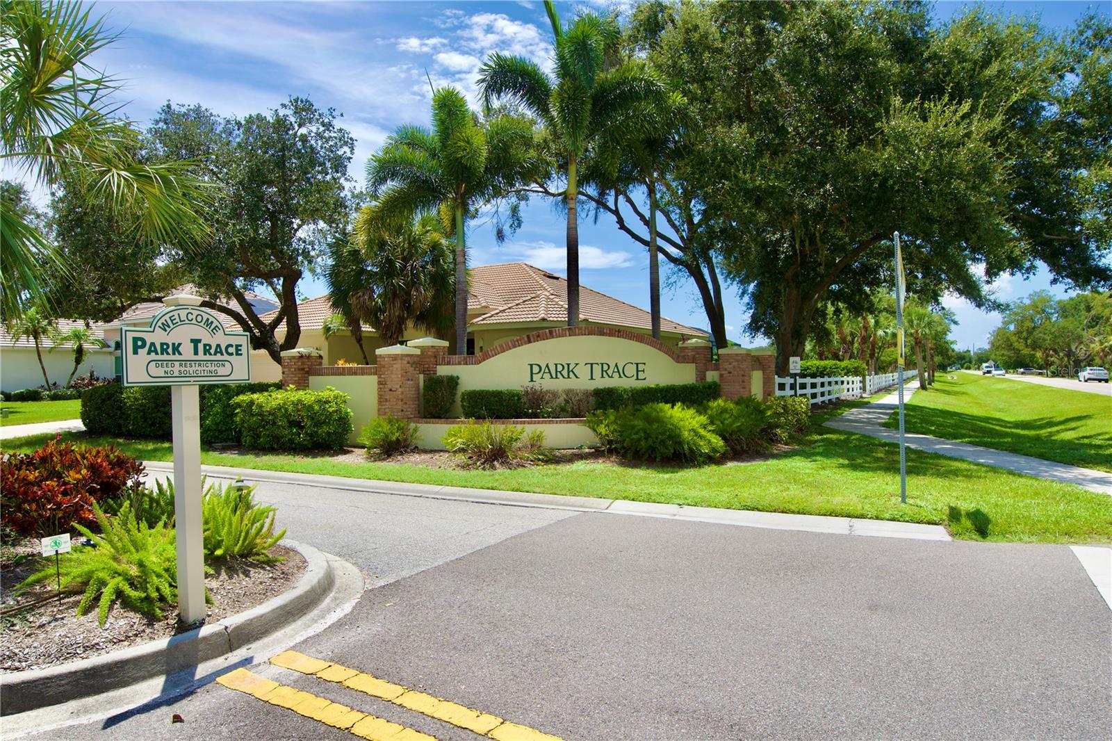 PARK TRACE ESTATES - Residential