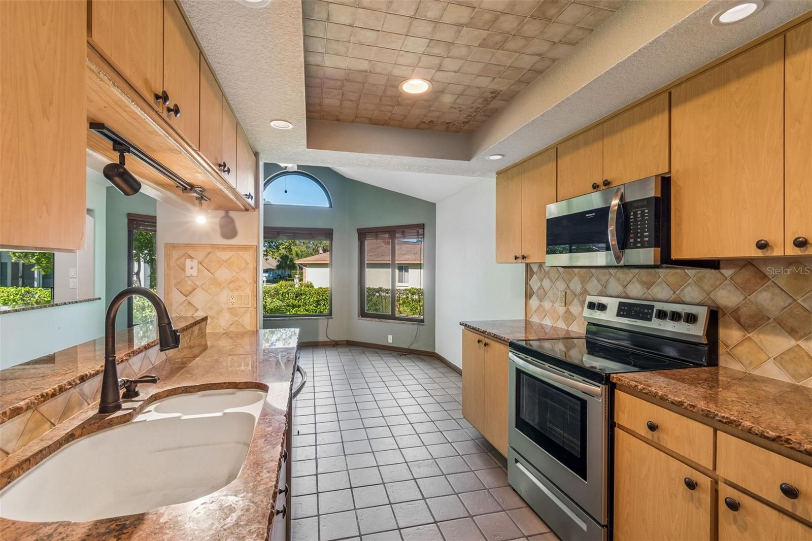 BERKLEY WOODS - Residential