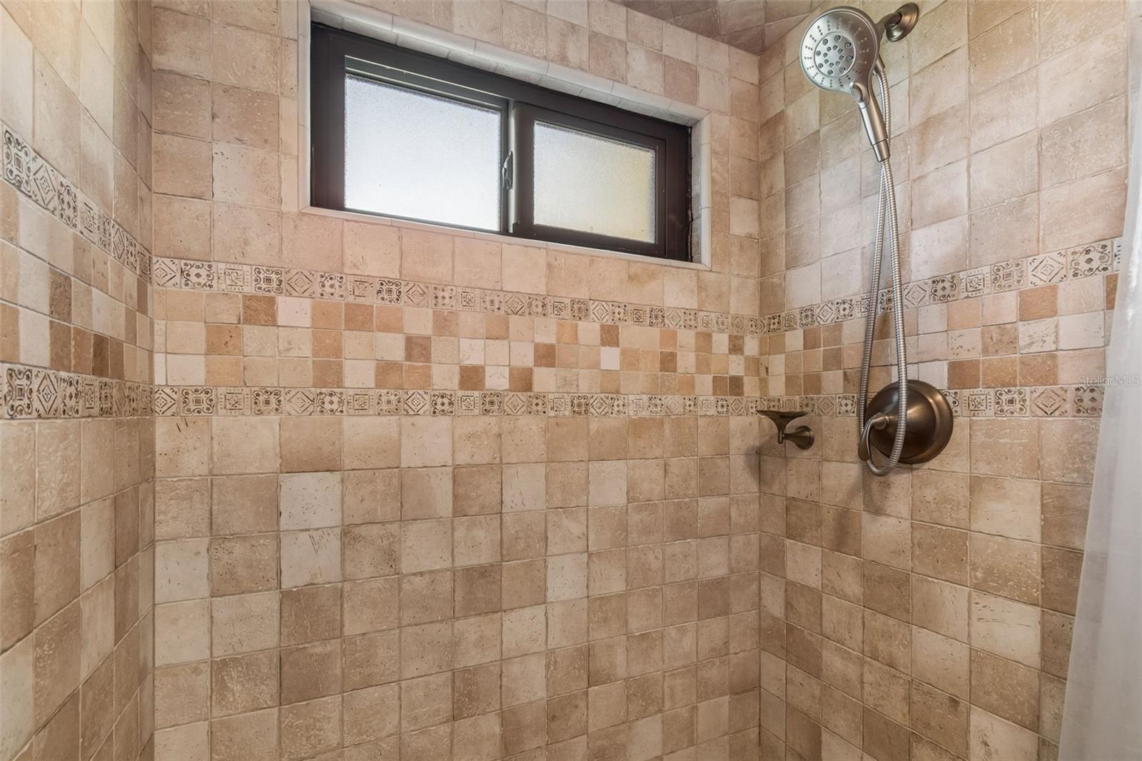 BERKLEY WOODS - Residential