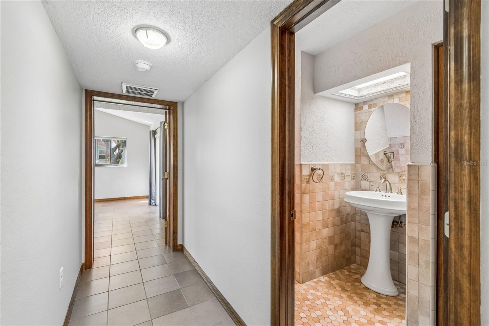 BERKLEY WOODS - Residential