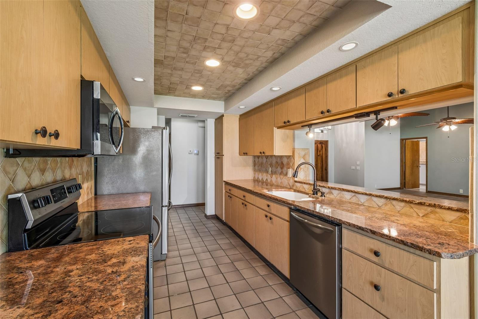 BERKLEY WOODS - Residential