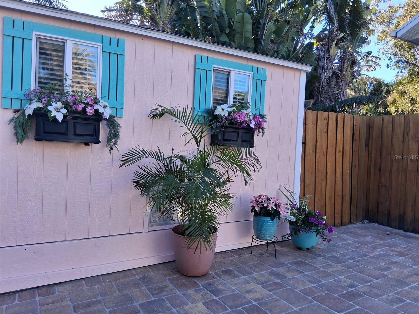 NAILS - Residential Lease