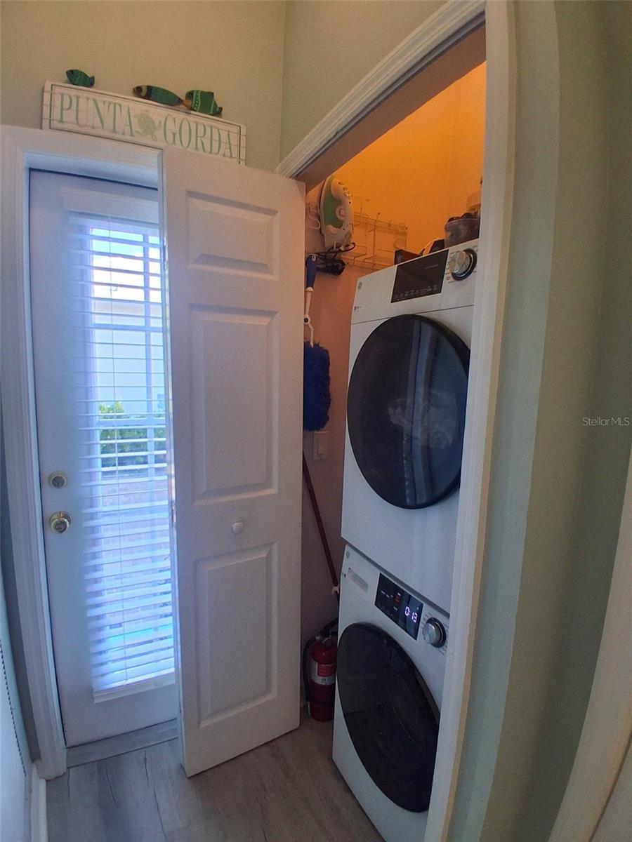 NAILS - Residential Lease