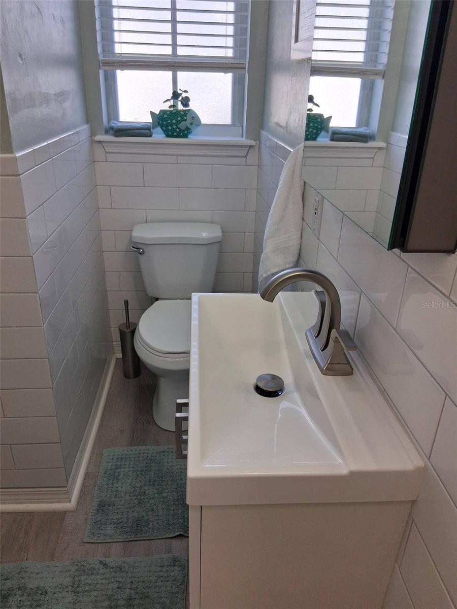 NAILS - Residential Lease