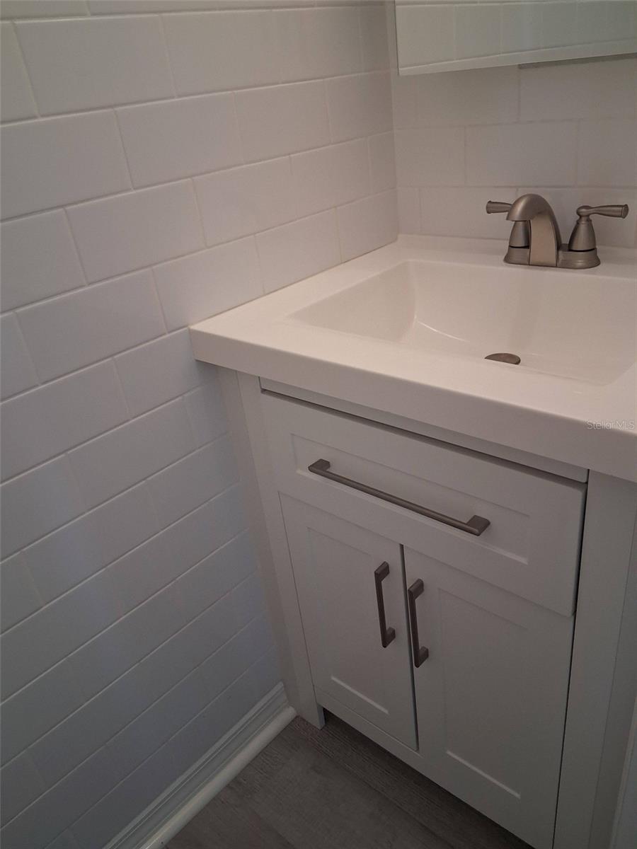 NAILS - Residential Lease