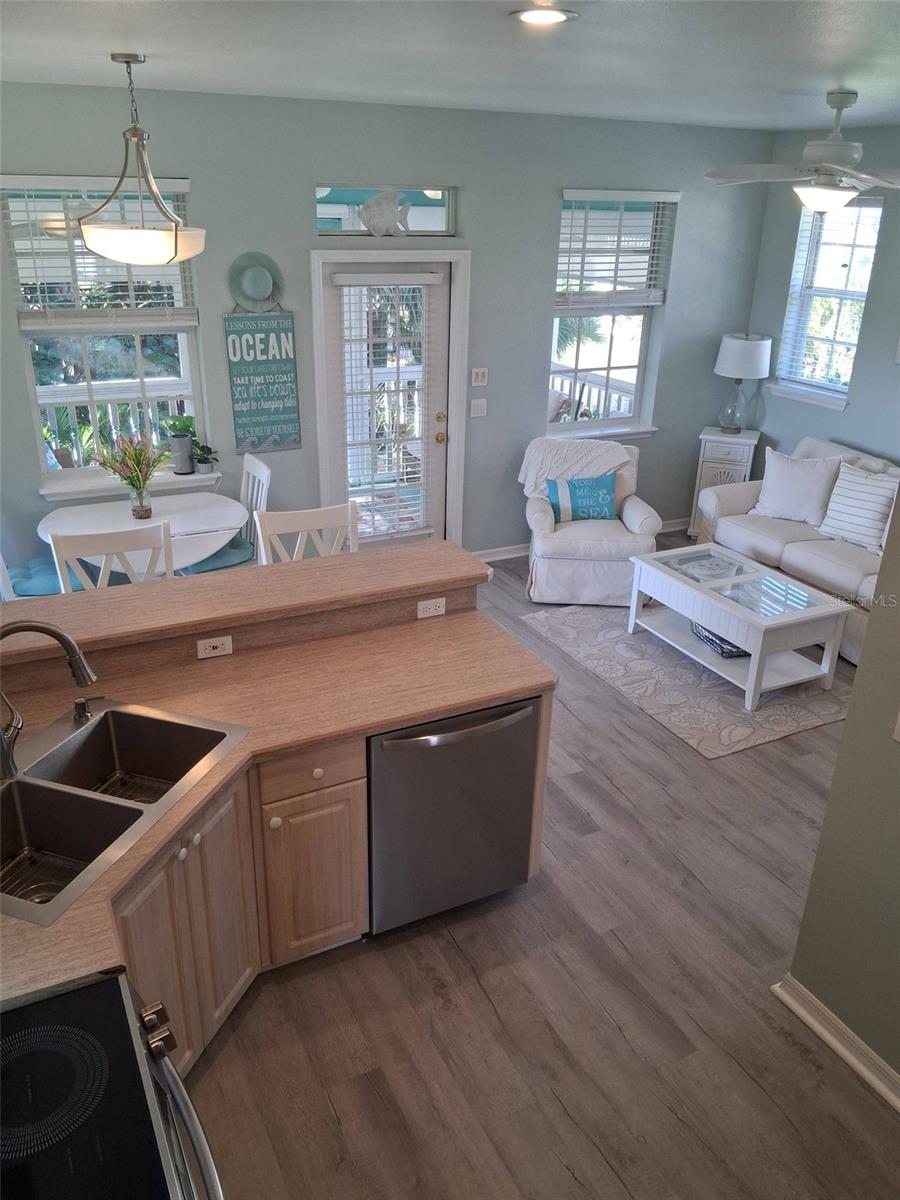 NAILS - Residential Lease