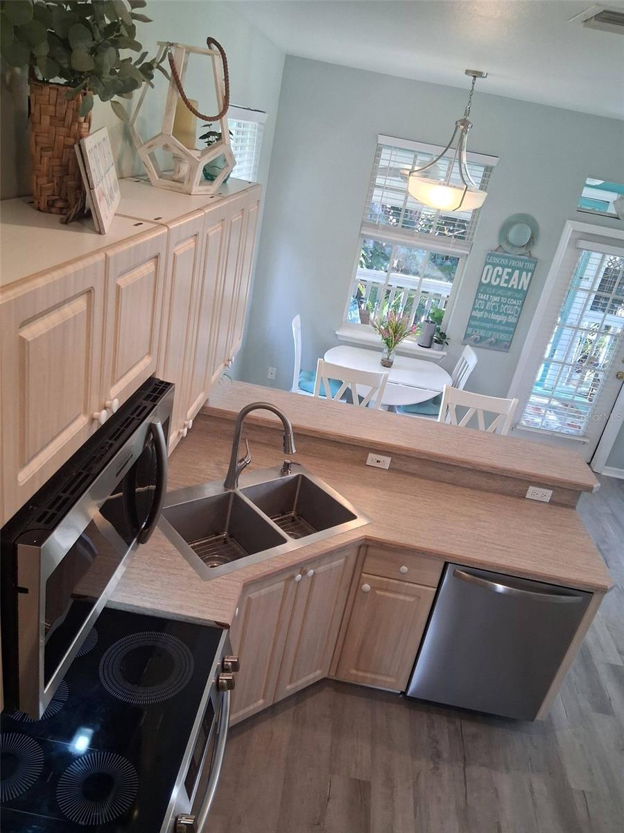 NAILS - Residential Lease