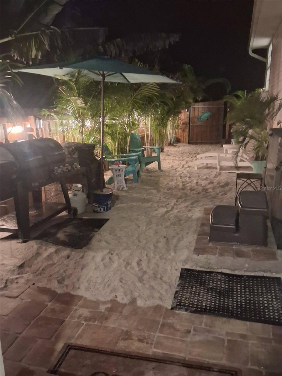 NAILS - Residential Lease