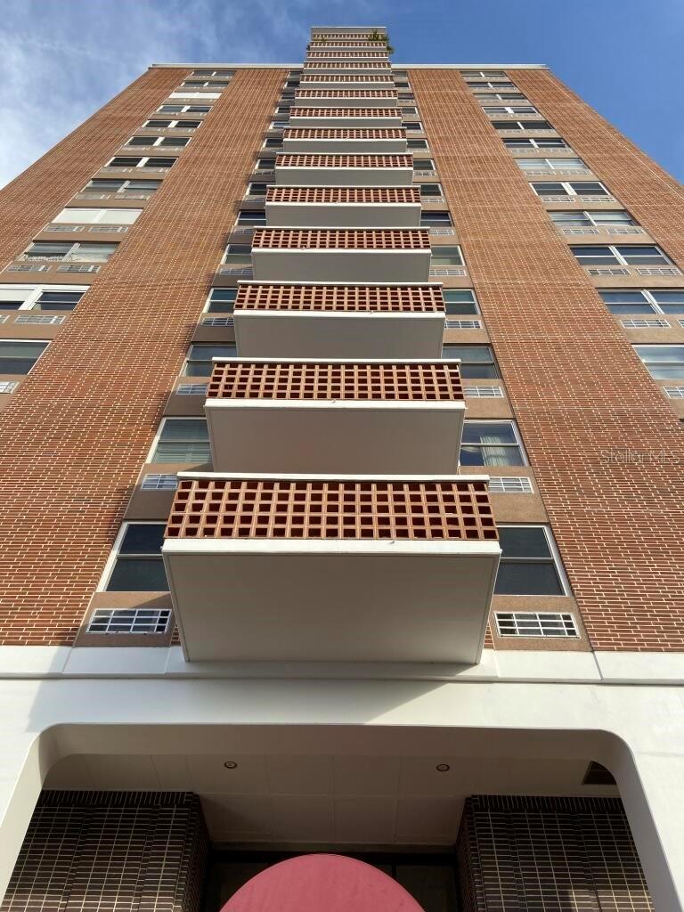4015 BAYSHORE 17A