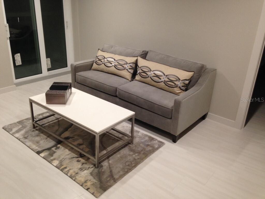 4015 BAYSHORE 17A