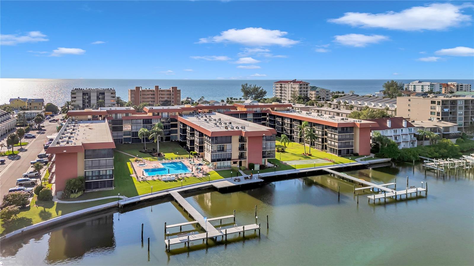 BAY MARINER THE CONDO - Residential