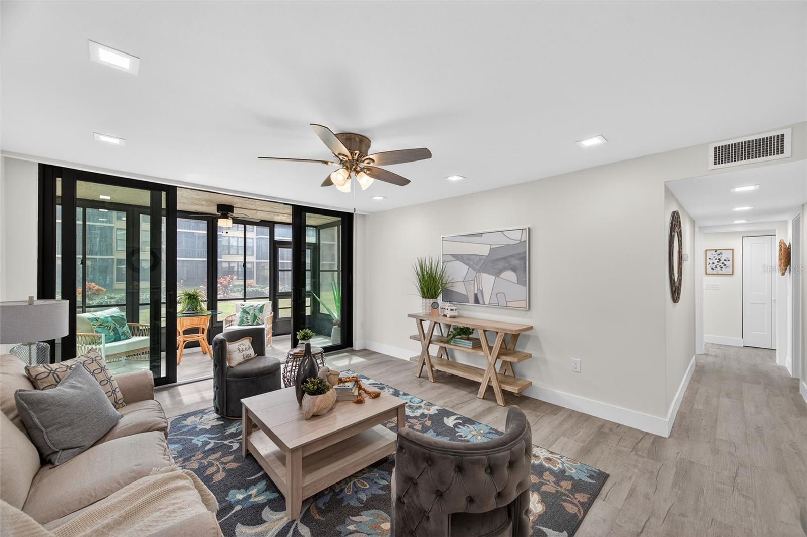 BAY MARINER THE CONDO - Residential