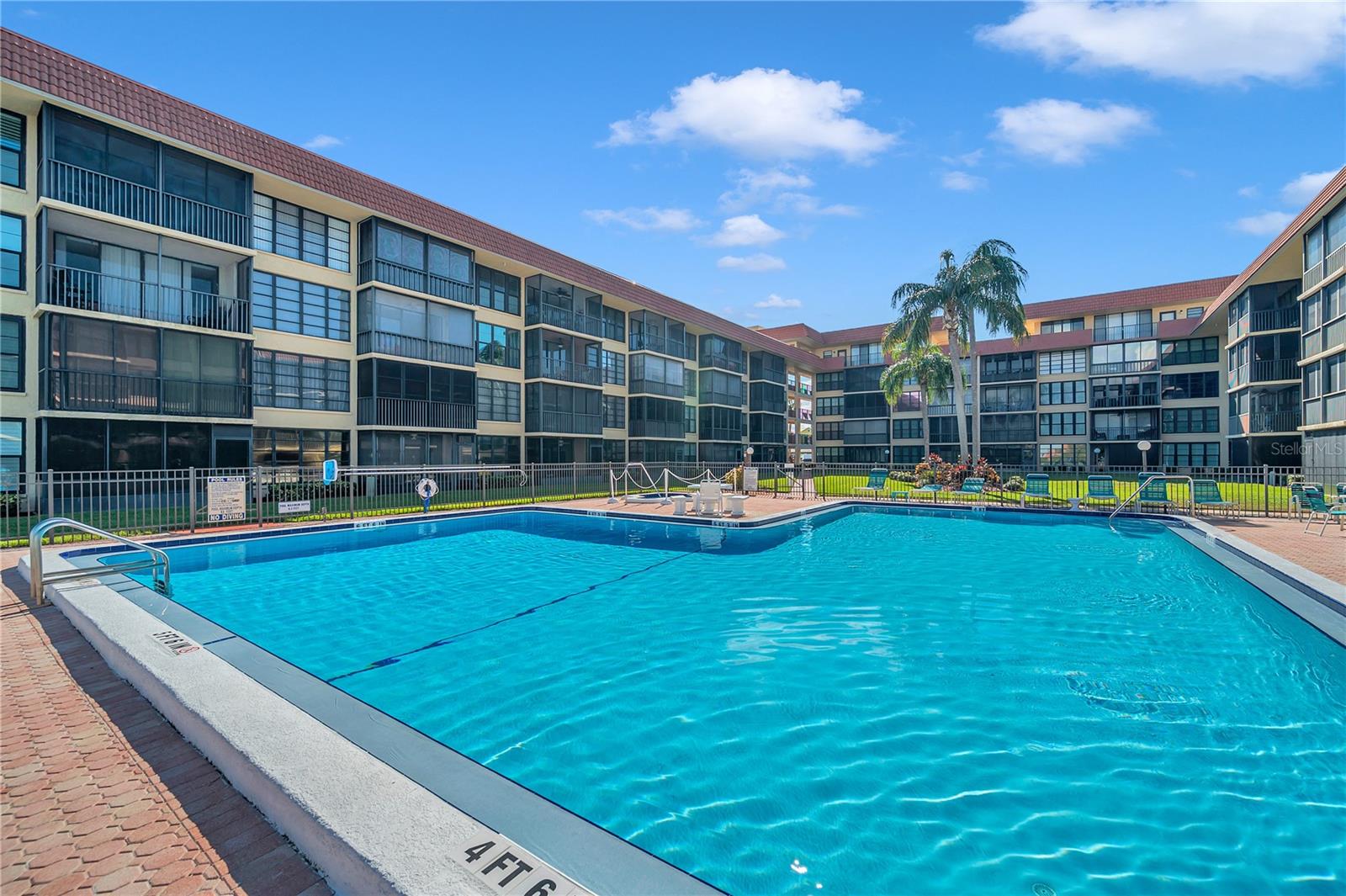 BAY MARINER THE CONDO - Residential