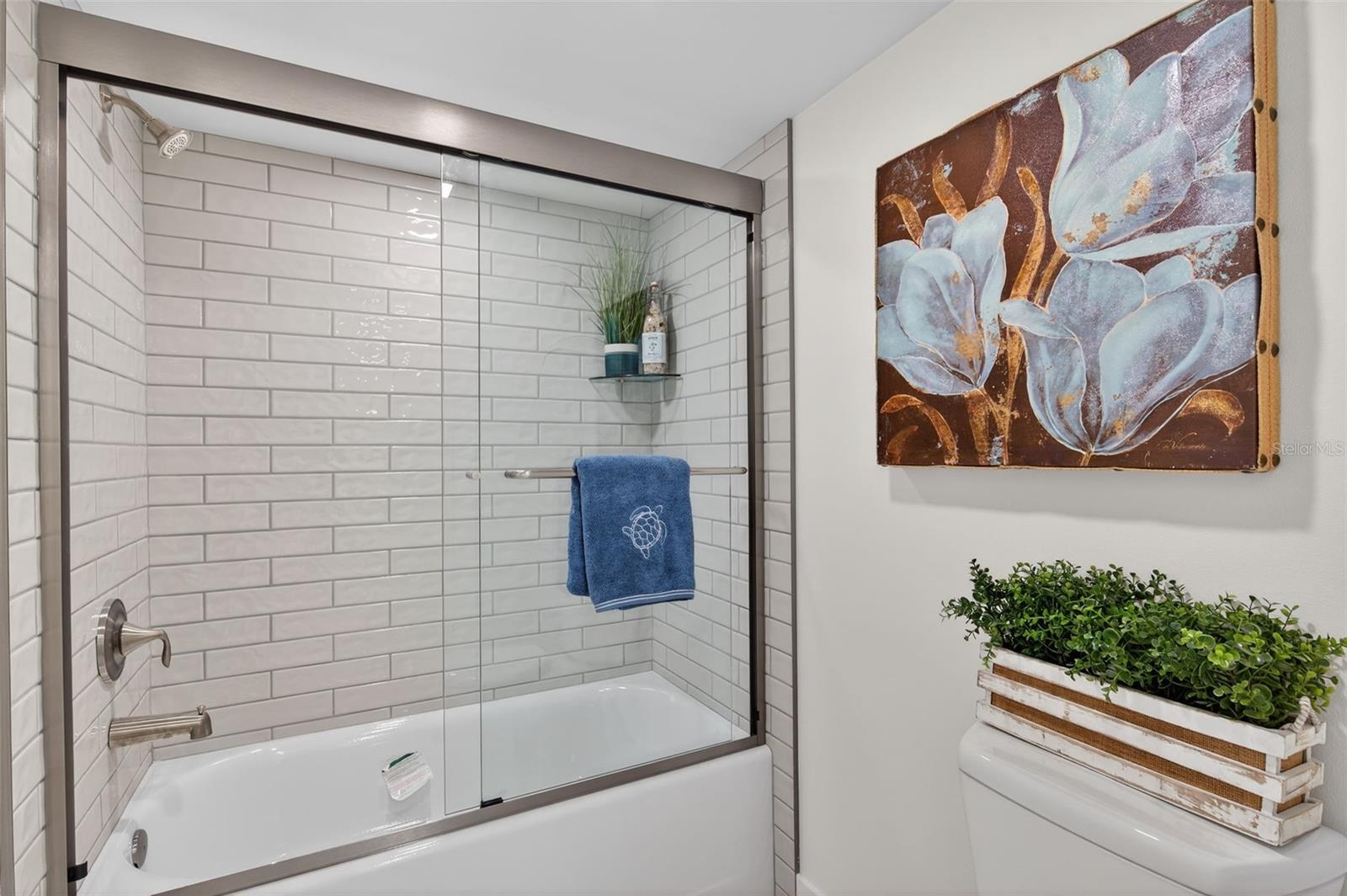 BAY MARINER THE CONDO - Residential