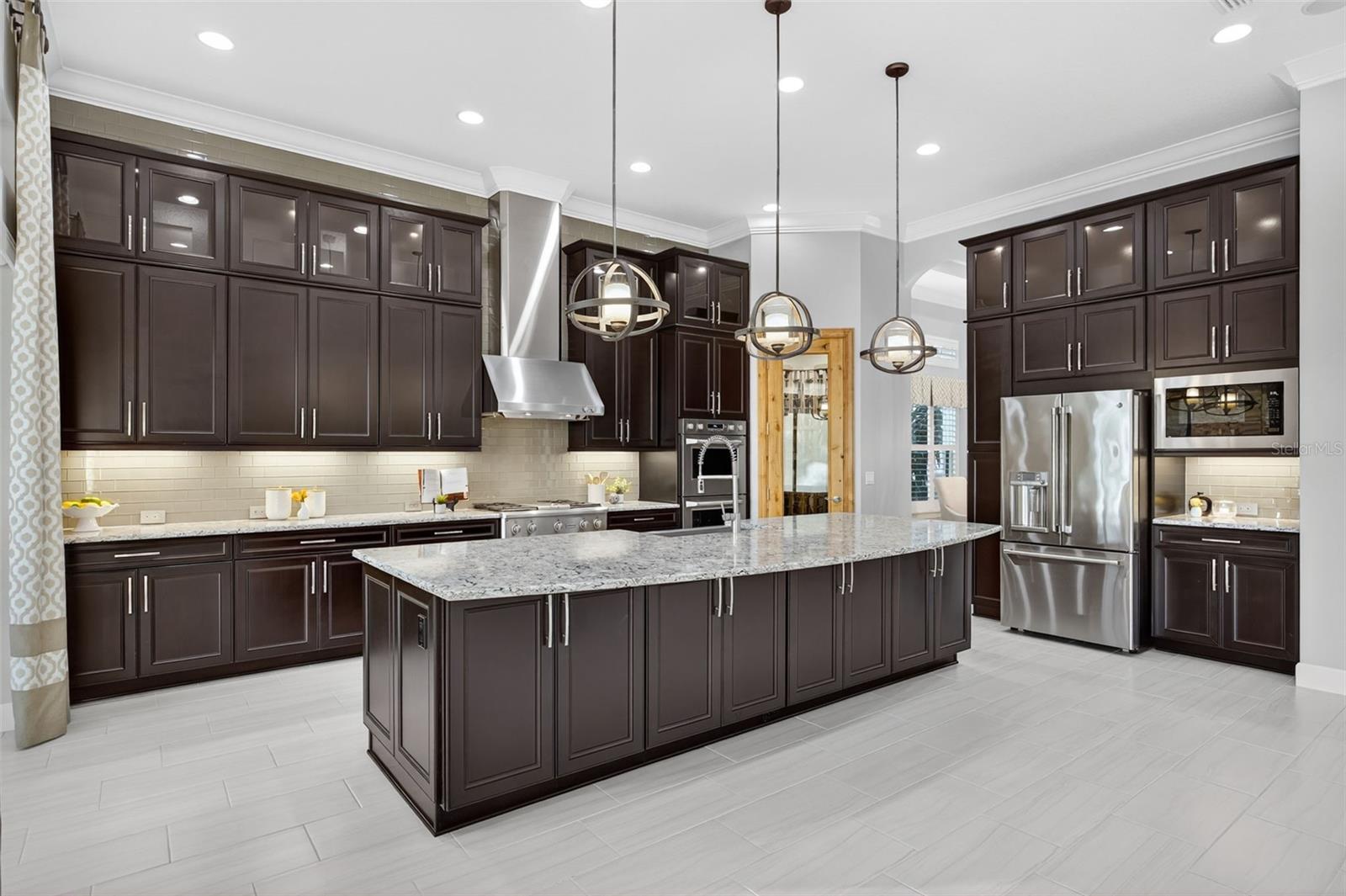 ESPLANADE PH VIII SUBPHASE A & B - Residential