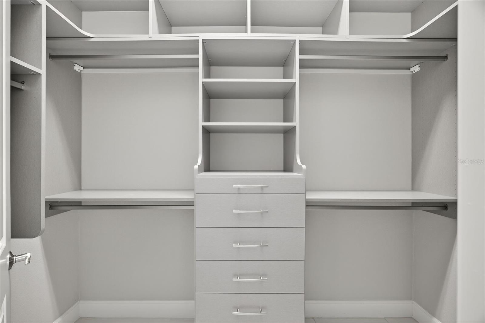 ESPLANADE PH VIII SUBPHASE A & B - Residential