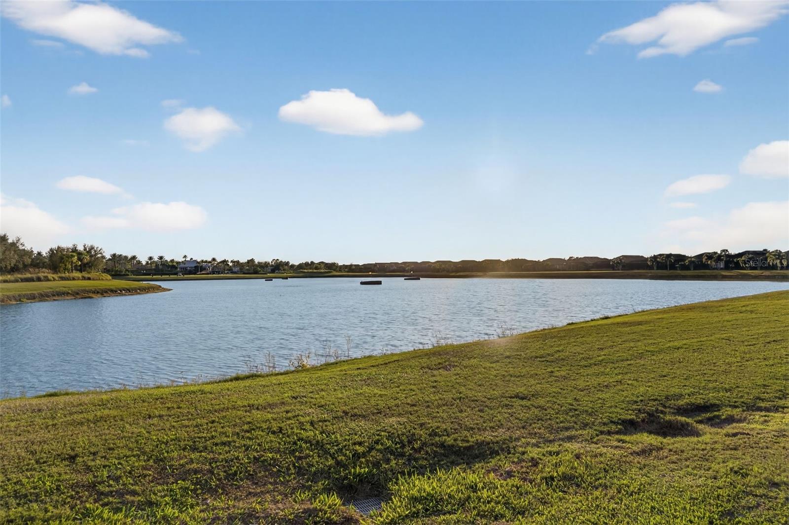 ESPLANADE PH VIII SUBPHASE A & B - Residential