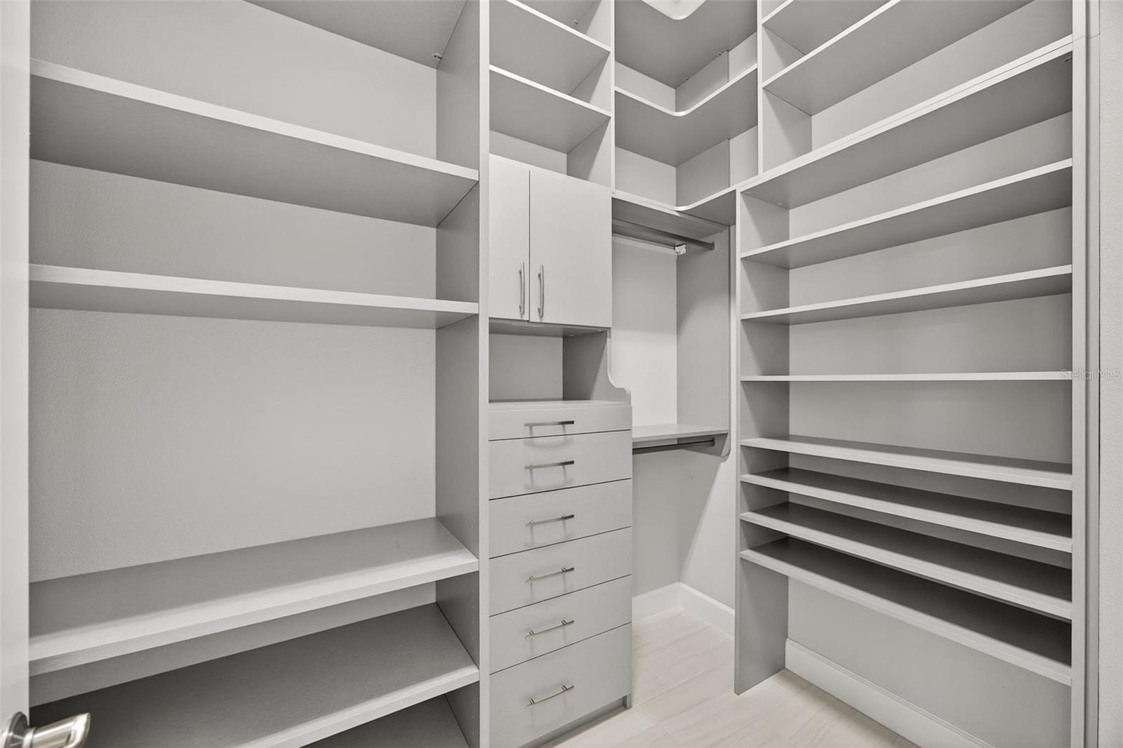 ESPLANADE PH VIII SUBPHASE A & B - Residential