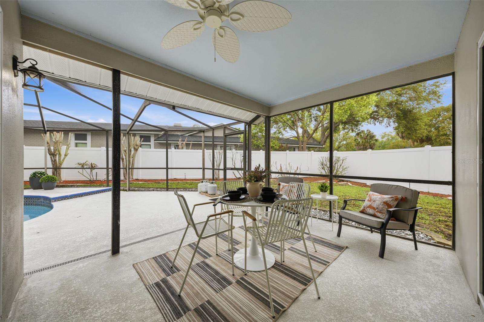 EAST LAKE WOODLANDS - Residential