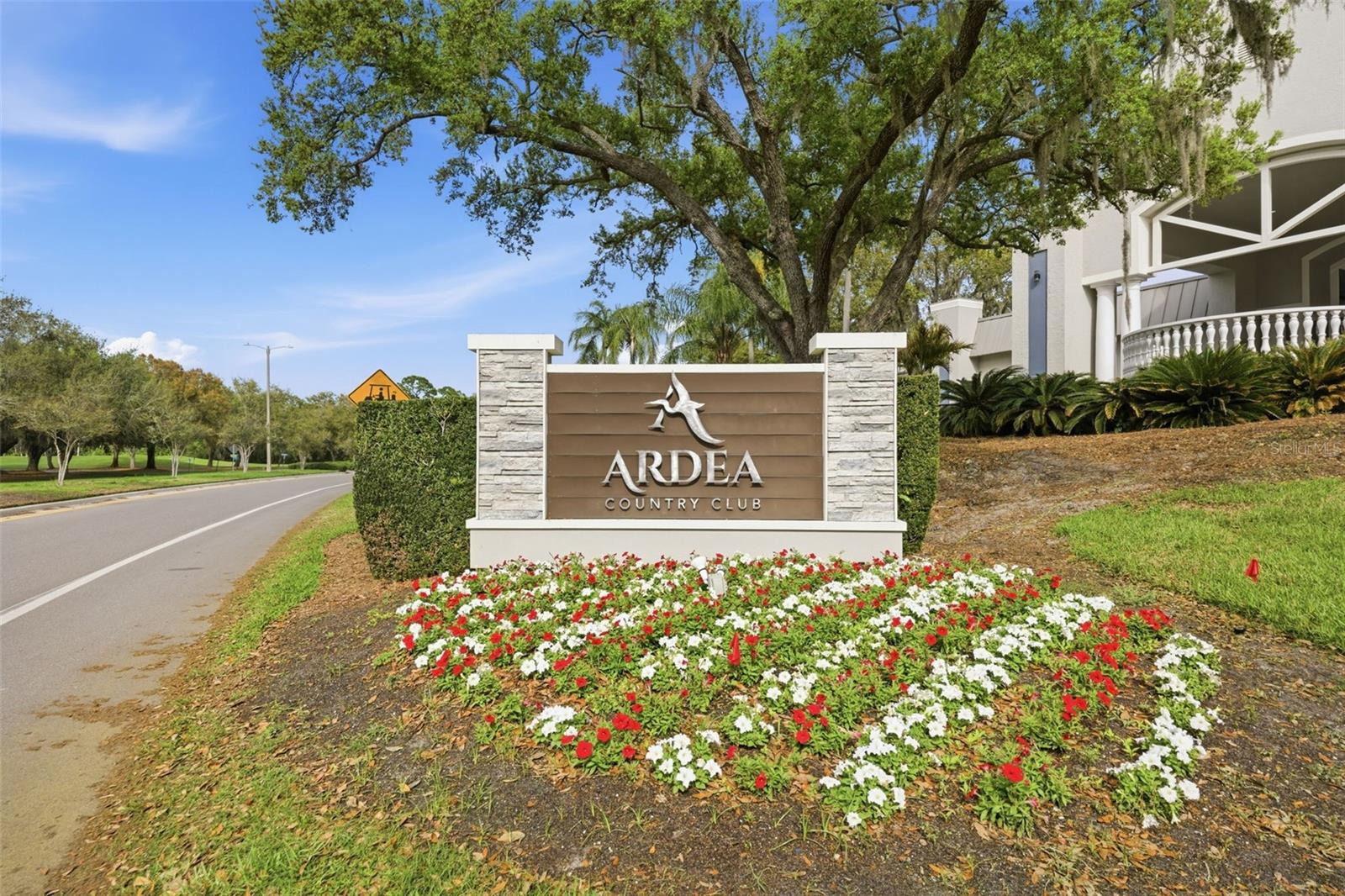 EAST LAKE WOODLANDS - Residential