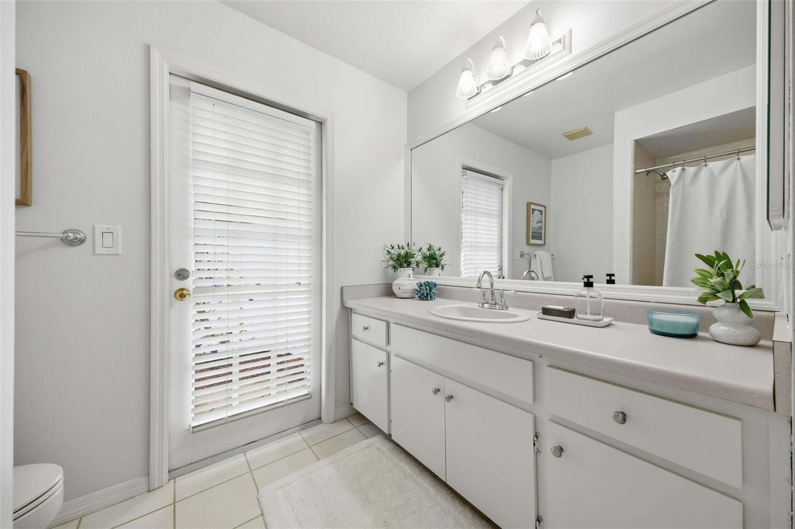 EAST LAKE WOODLANDS - Residential