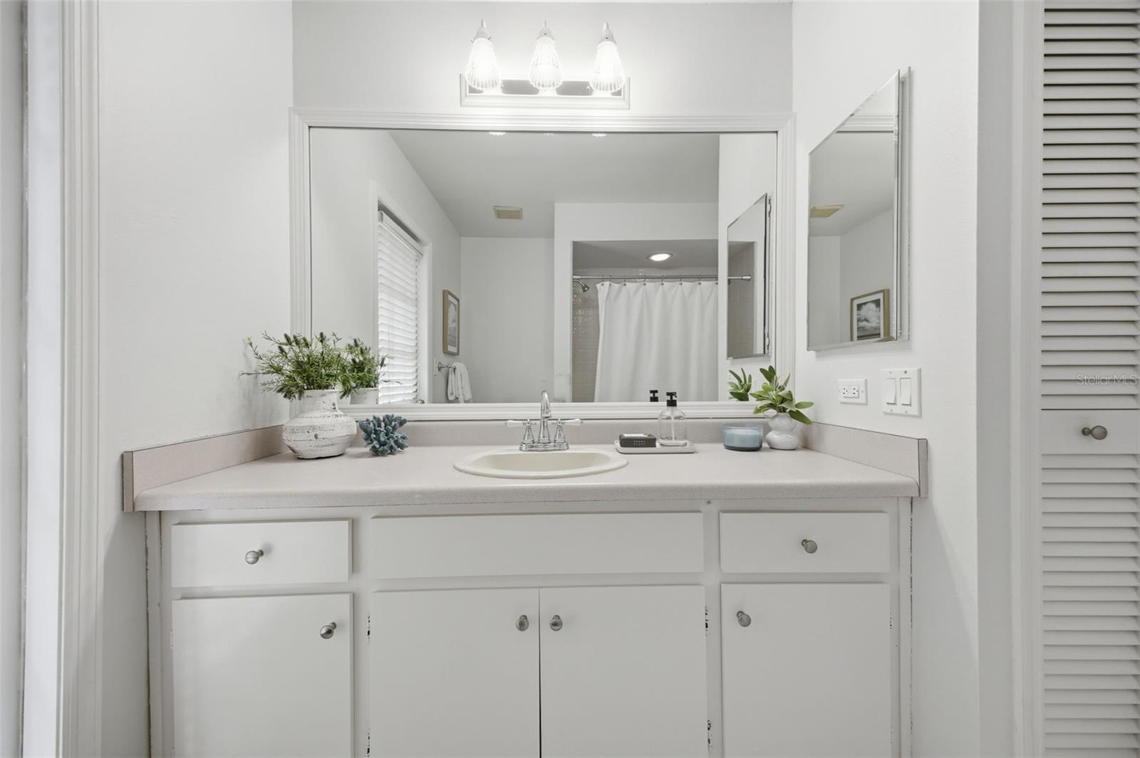 EAST LAKE WOODLANDS - Residential