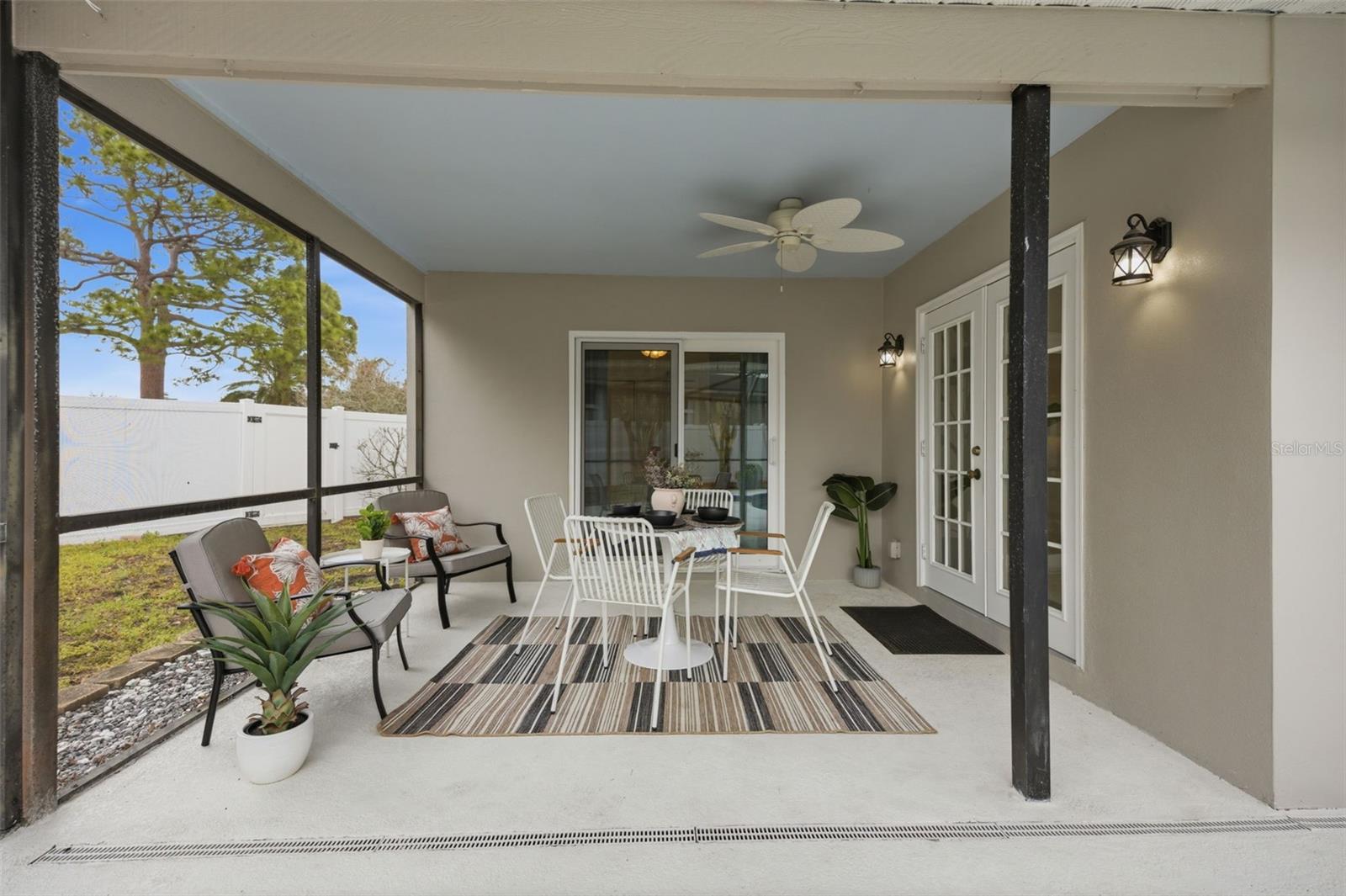 EAST LAKE WOODLANDS - Residential