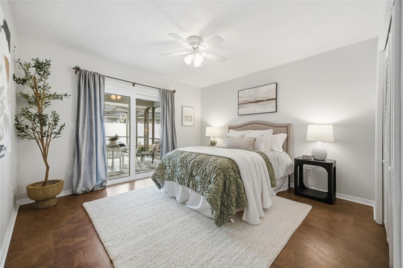 EAST LAKE WOODLANDS - Residential