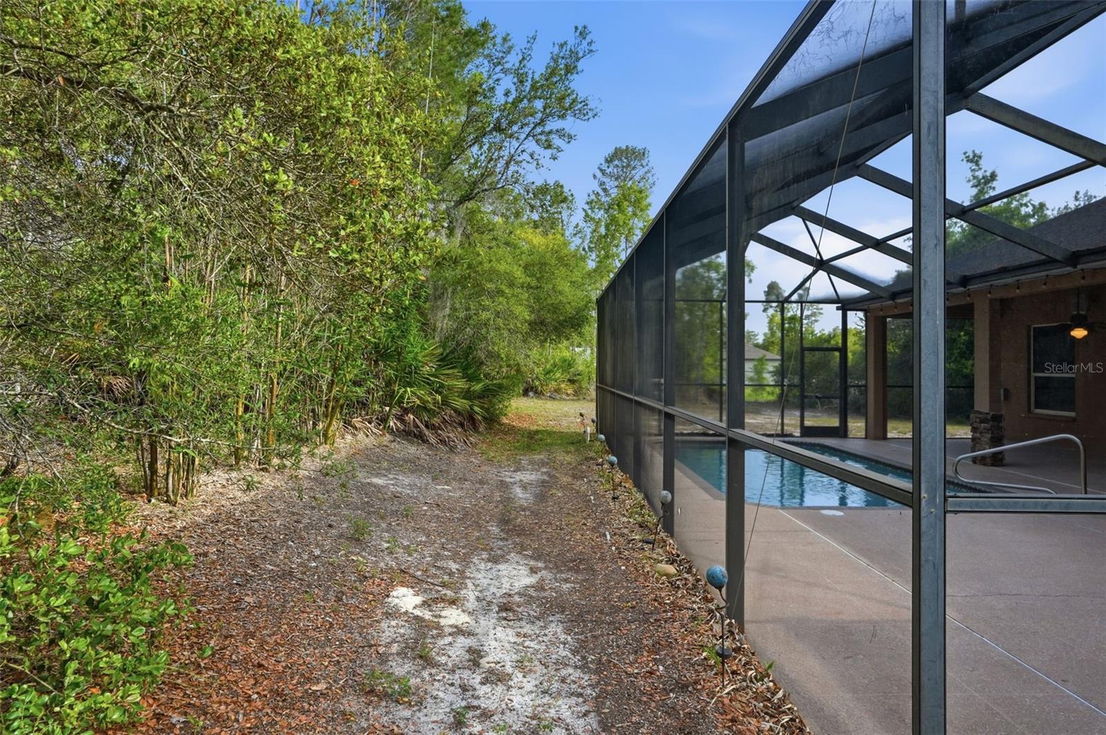 ROYAL HIGHLANDS - Residential
