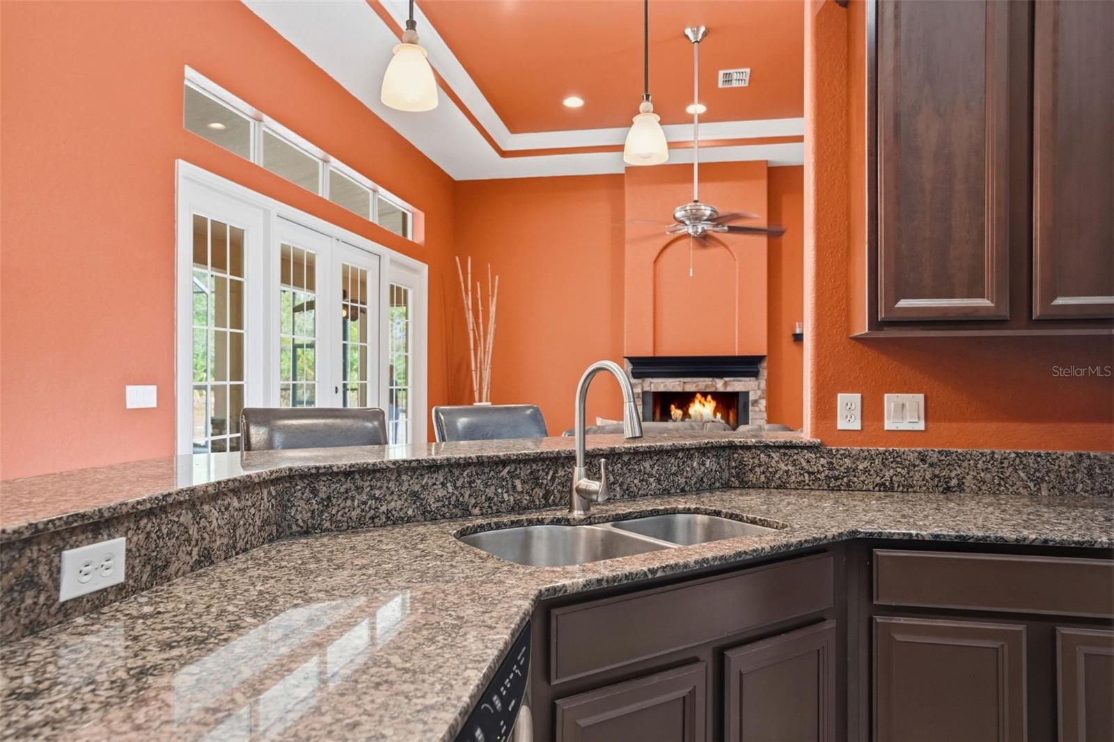 ROYAL HIGHLANDS - Residential