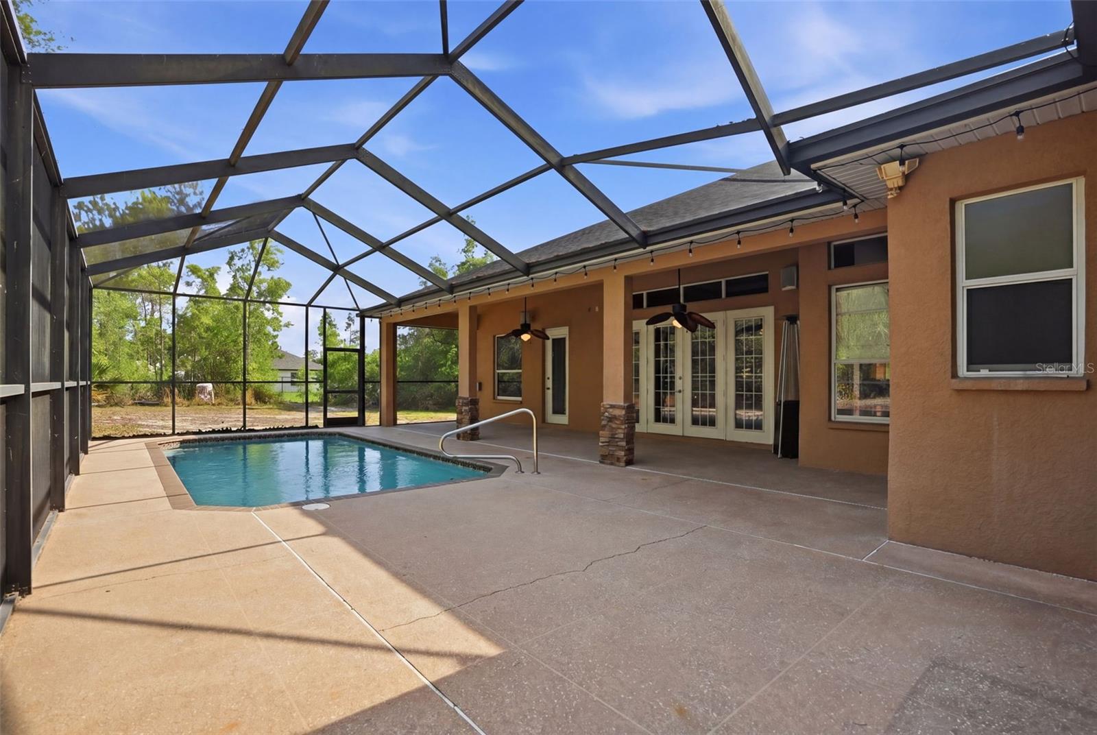 ROYAL HIGHLANDS - Residential